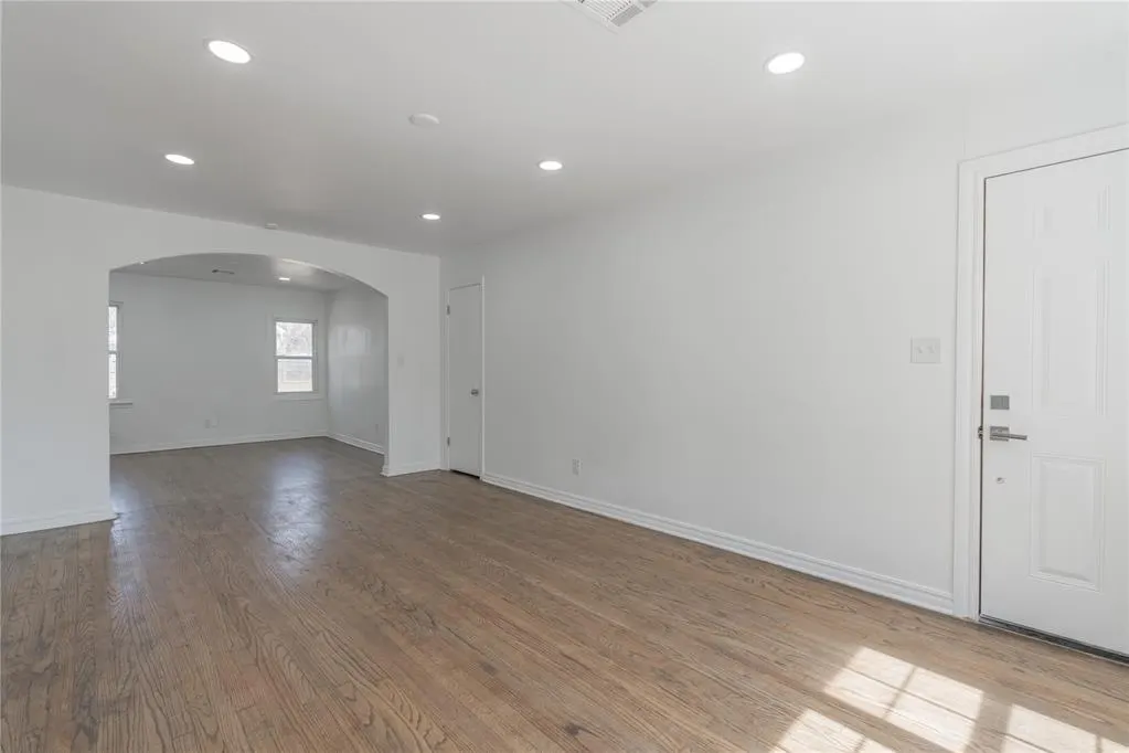 Photo 6 — 1117 W Symmes Street, Norman, OK 73069