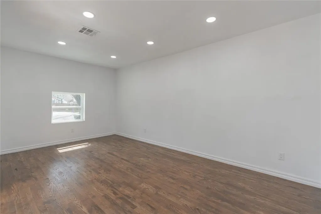 Photo 8 — 1117 W Symmes Street, Norman, OK 73069