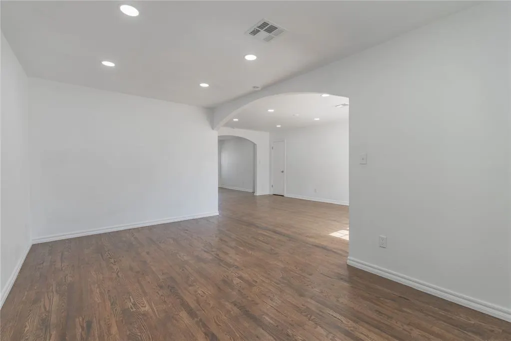 Photo 10 — 1117 W Symmes Street, Norman, OK 73069