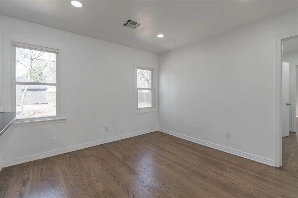 Photo 11 — 1117 W Symmes Street, Norman, OK 73069