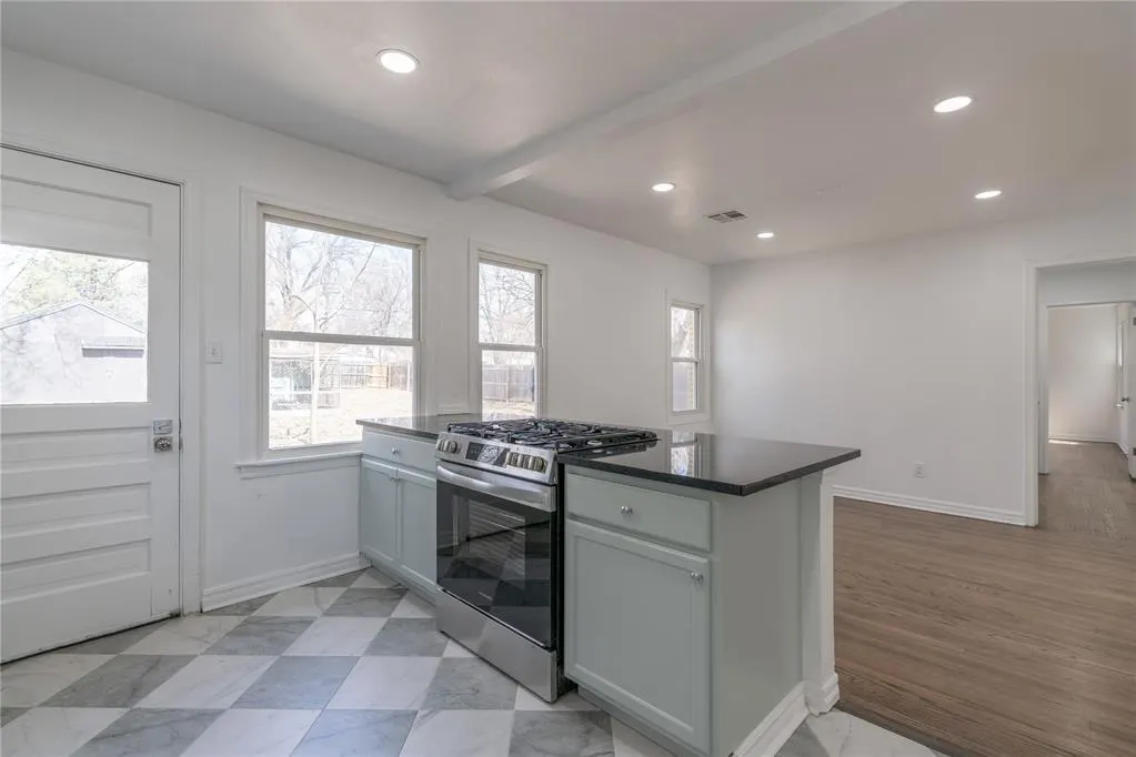 Photo 18 — 1117 W Symmes Street, Norman, OK 73069