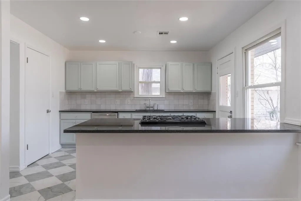 Photo 22 — 1117 W Symmes Street, Norman, OK 73069