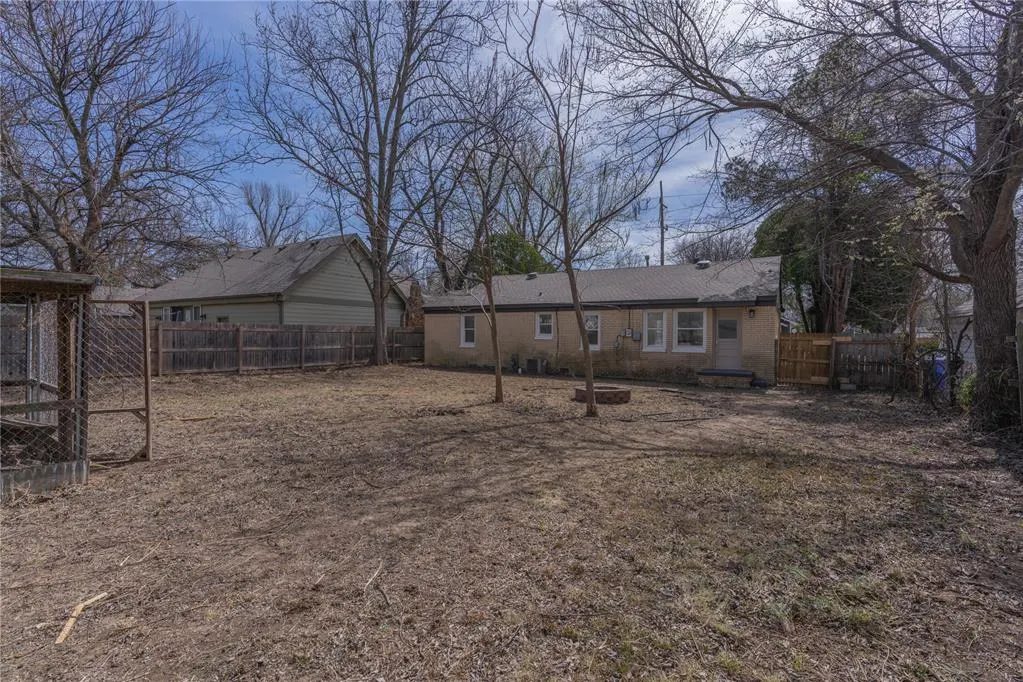Photo 38 — 1117 W Symmes Street, Norman, OK 73069