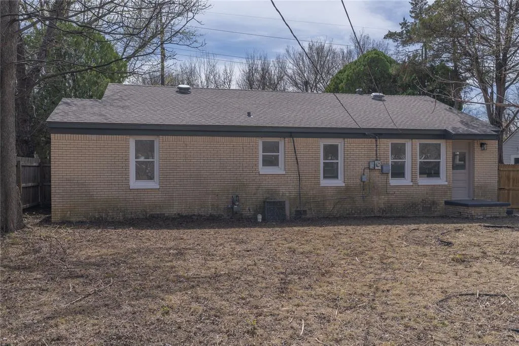 Photo 39 — 1117 W Symmes Street, Norman, OK 73069