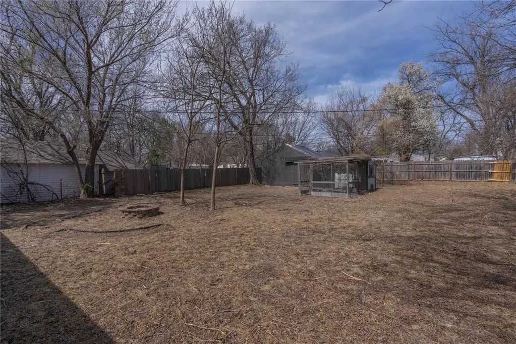 Photo 40 — 1117 W Symmes Street, Norman, OK 73069