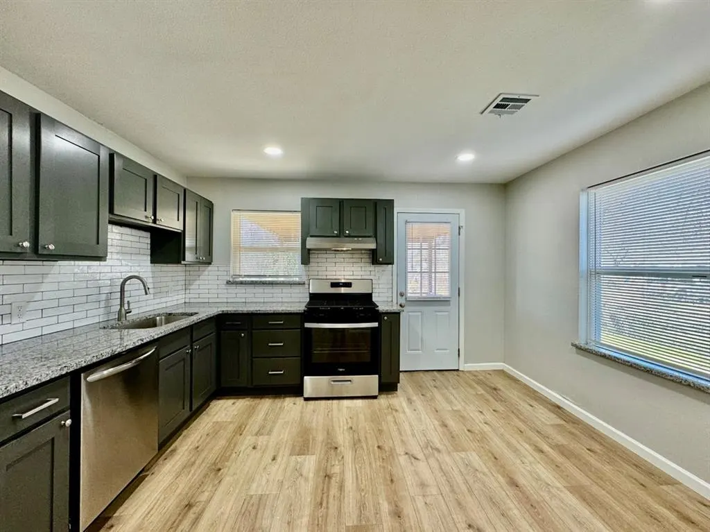 Photo 7 — 705 N Key Boulevard, Midwest City, OK 73110