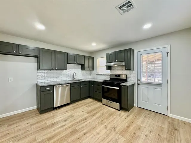 Photo 8 — 705 N Key Boulevard, Midwest City, OK 73110