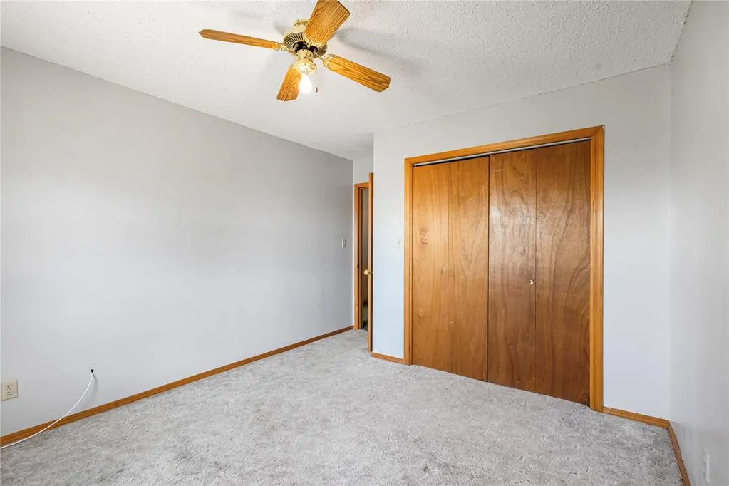 Photo 14 — 2350 Beverly Lane, Clinton, OK 73601