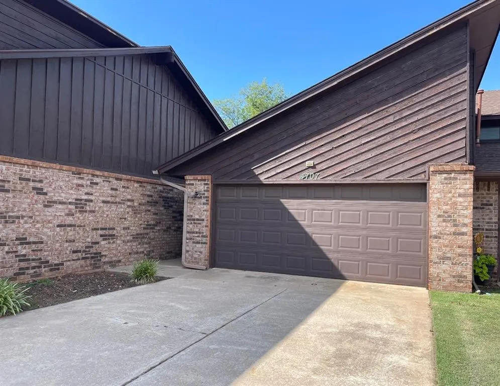 Front exterior — 4707 Hemlock Lane, Oklahoma City, OK 73162