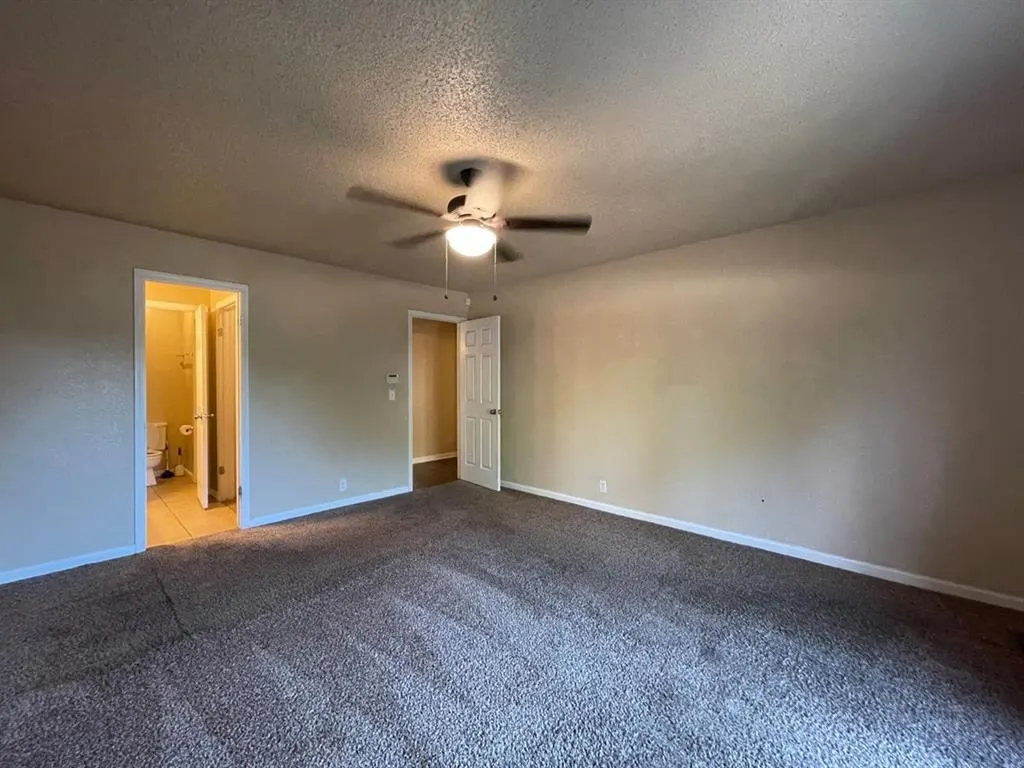 Photo 9 — 4707 Hemlock Lane, Oklahoma City, OK 73162