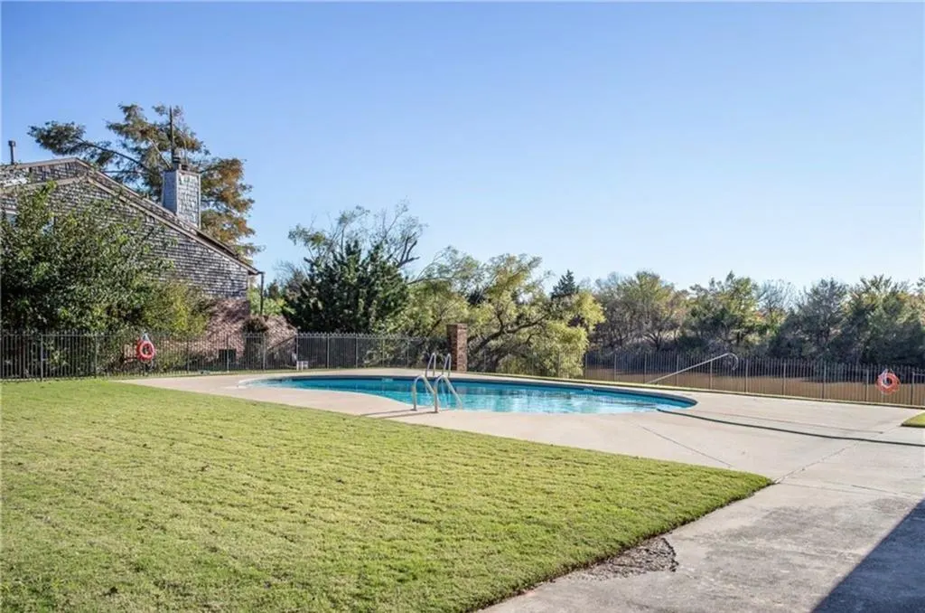 Photo 17 — 4707 Hemlock Lane, Oklahoma City, OK 73162