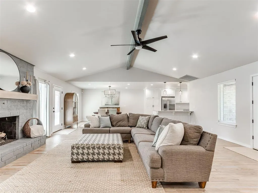 Photo 3 — 2316 Dover Drive, Edmond, OK 73034
