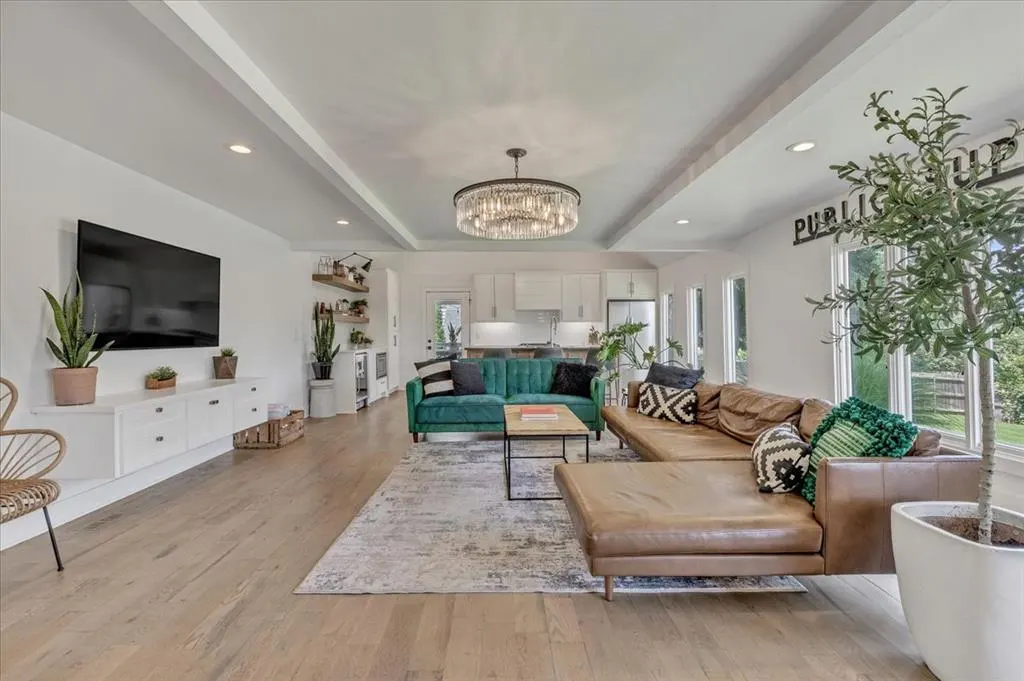 Photo 3 — 4910 Morris Lane, Oklahoma City, OK 73112