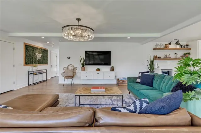 Photo 4 — 4910 Morris Lane, Oklahoma City, OK 73112