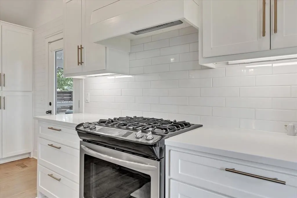 Photo 9 — 4910 Morris Lane, Oklahoma City, OK 73112