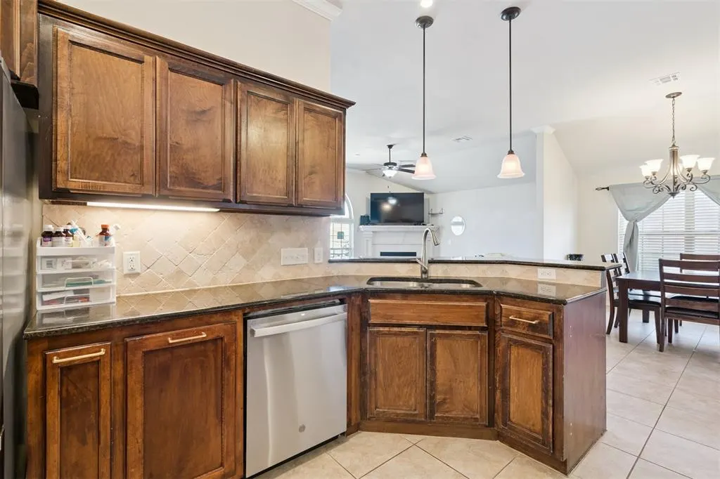 Photo 11 — 11520 SW 10th Street, Yukon, OK 73099