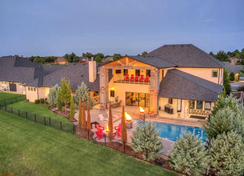 Photo 5 — 13317 Carriage Way, Oklahoma City, OK 73142