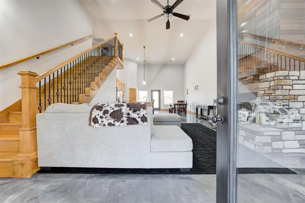 Photo 4 — 6005 Lindberg Lane, Arcadia, OK 73007