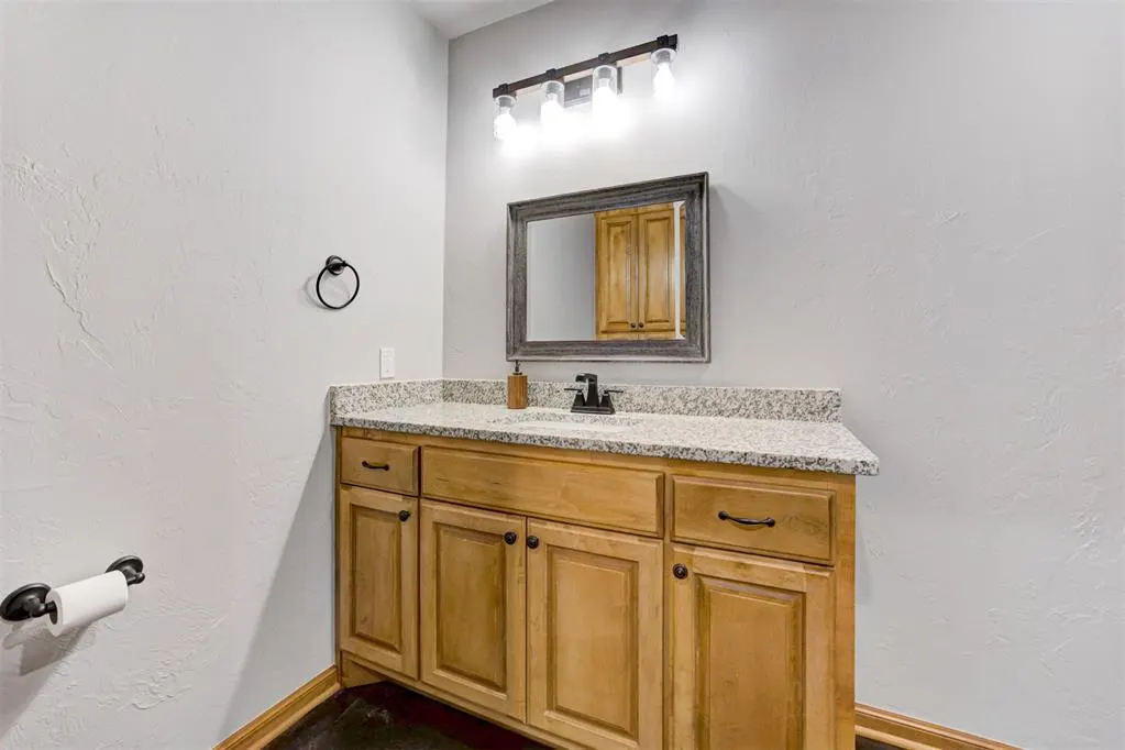 Photo 33 — 6005 Lindberg Lane, Arcadia, OK 73007