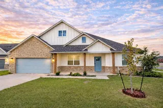 Sold home at 1421 Hickory Trail