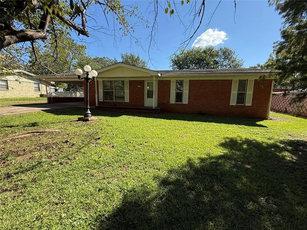 Front exterior — 707 S McClure Street, Broken Bow, OK 74728