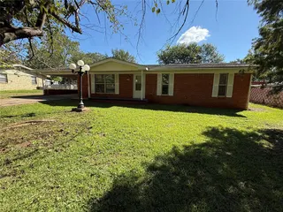 Sold home at 707 S McClure Street