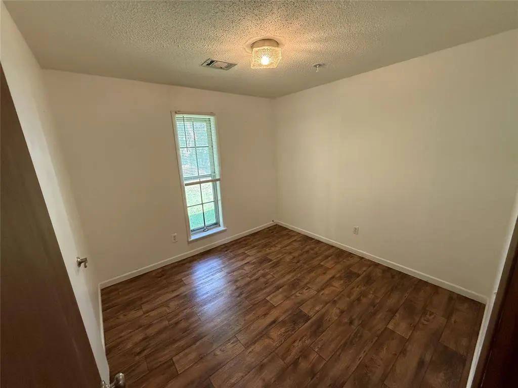 Photo 13 — 707 S McClure Street, Broken Bow, OK 74728