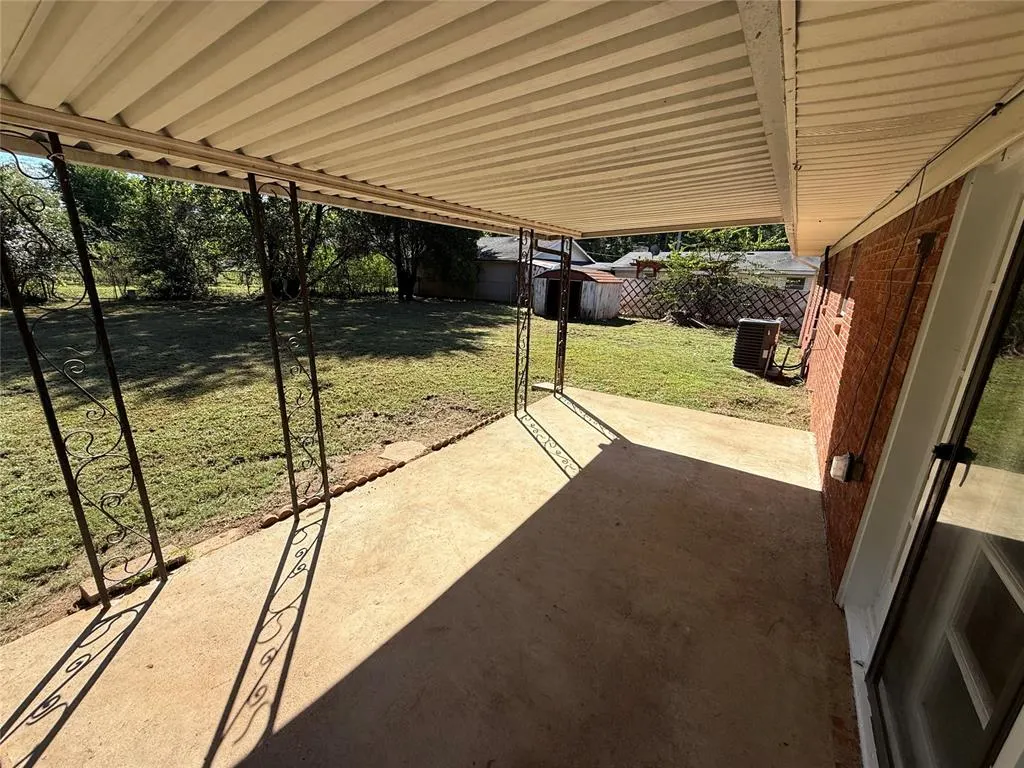 Photo 24 — 707 S McClure Street, Broken Bow, OK 74728