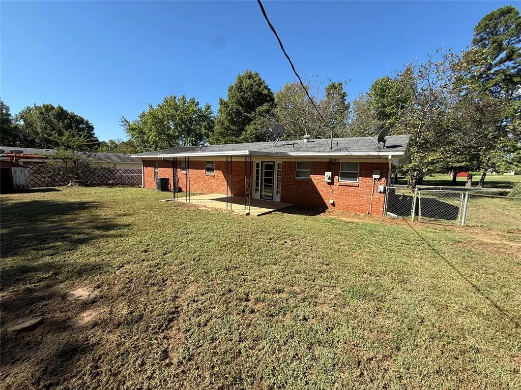 Photo 31 — 707 S McClure Street, Broken Bow, OK 74728
