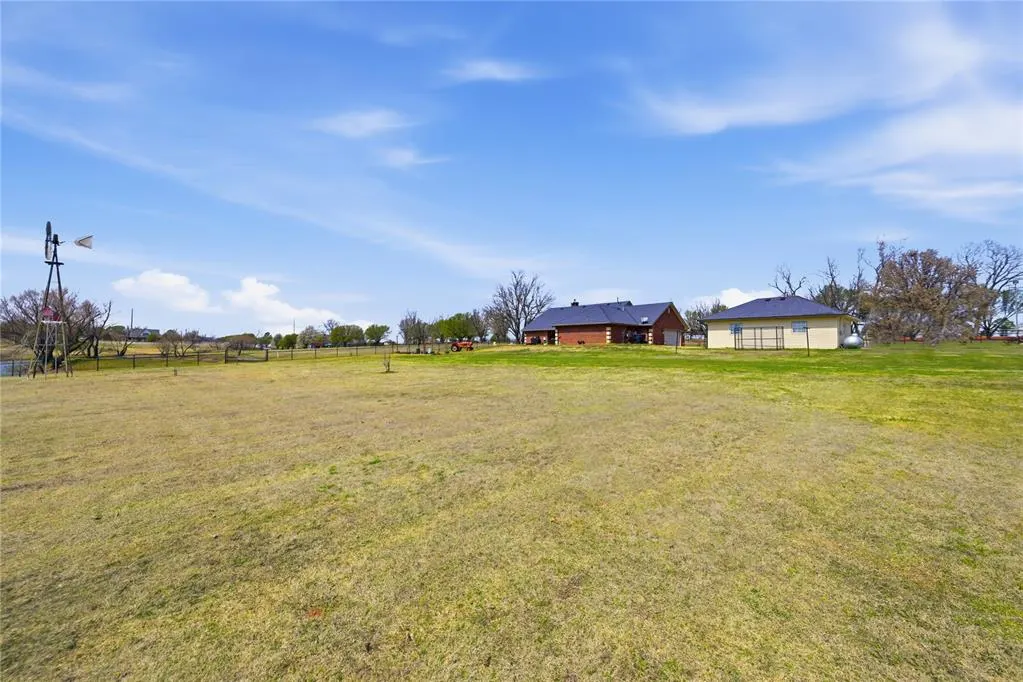 Photo 38 — 2100 SE 38th Street, Moore, OK 73160
