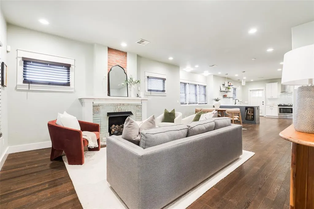 Photo 3 — 715 NW 22nd Street, Oklahoma City, OK 73103