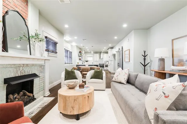 Photo 4 — 715 NW 22nd Street, Oklahoma City, OK 73103