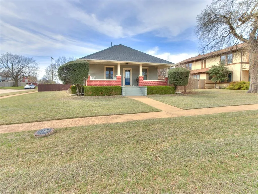 Photo 3 — 622 S Main Street, Kingfisher, OK 73750