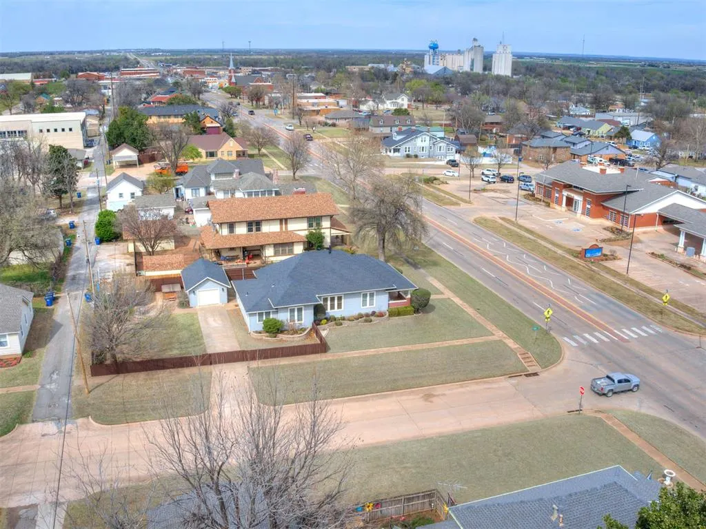 Photo 15 — 622 S Main Street, Kingfisher, OK 73750