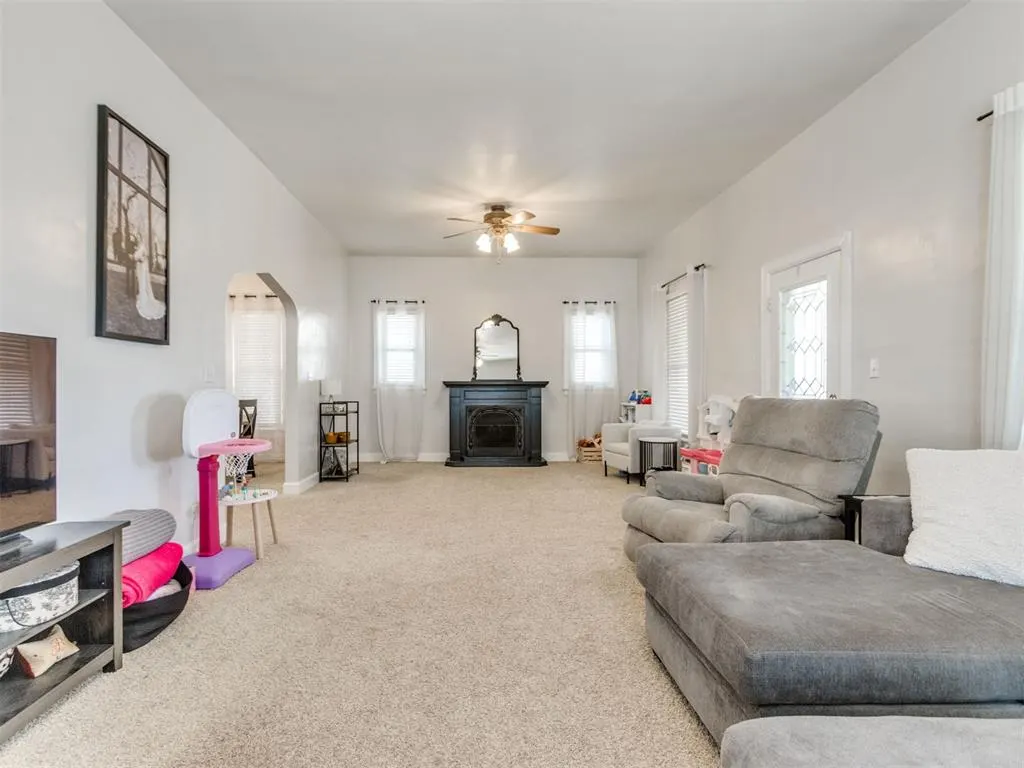Photo 18 — 622 S Main Street, Kingfisher, OK 73750