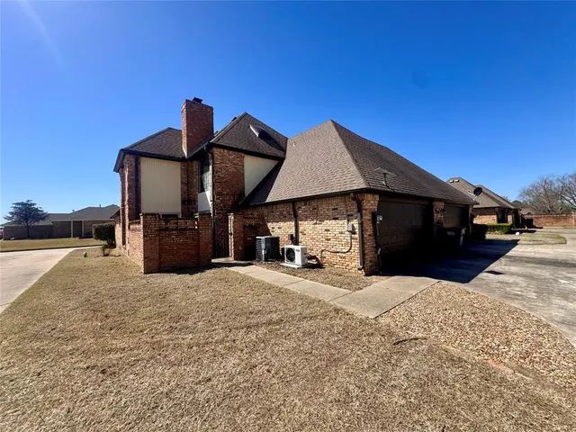 Photo 6 — 2607 N Greenbriar Place, Seminole, OK 74868