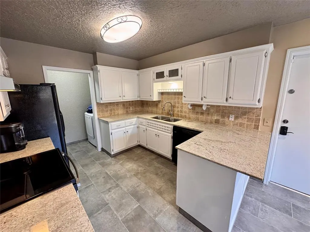 Photo 19 — 2607 N Greenbriar Place, Seminole, OK 74868