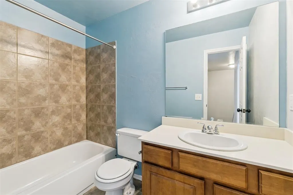Photo 15 — 2622 Featherstone Road C, Oklahoma City, OK 73120