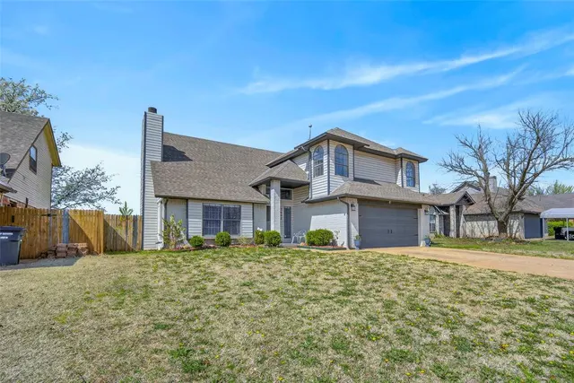 Photo 3 — 2605 Amber Street, Moore, OK 73160