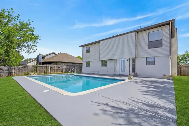 Photo 5 — 2605 Amber Street, Moore, OK 73160