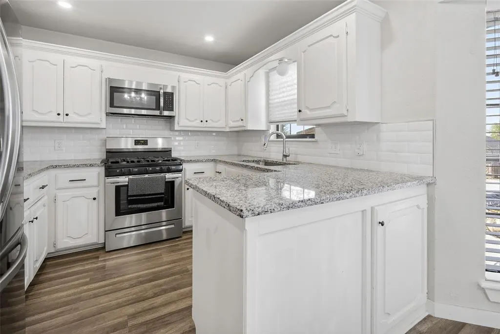 Photo 9 — 2605 Amber Street, Moore, OK 73160