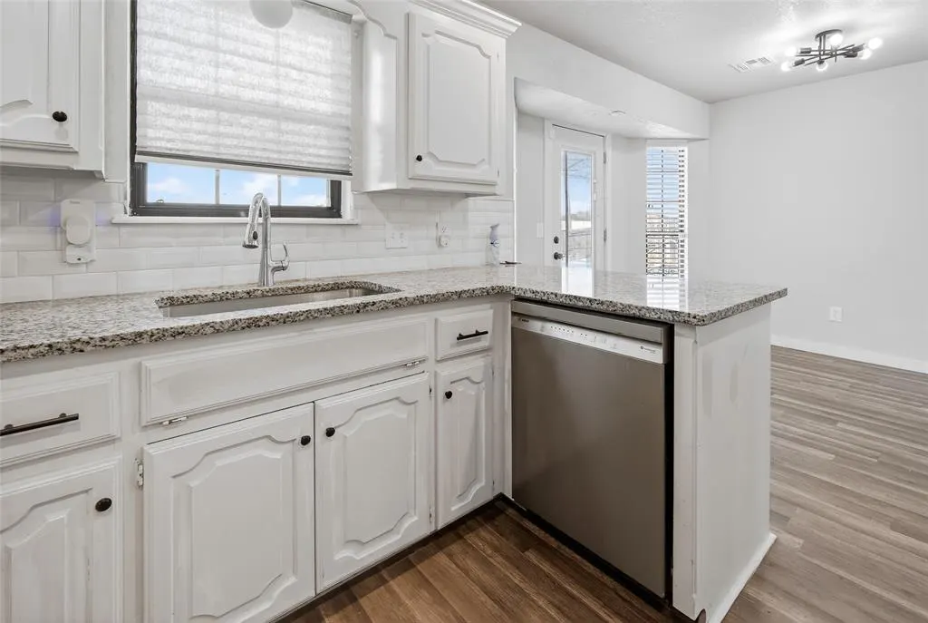 Photo 12 — 2605 Amber Street, Moore, OK 73160