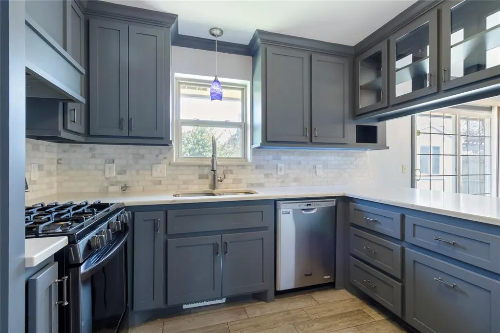 Photo 2 — 216 S Patterson Drive, Moore, OK 73160