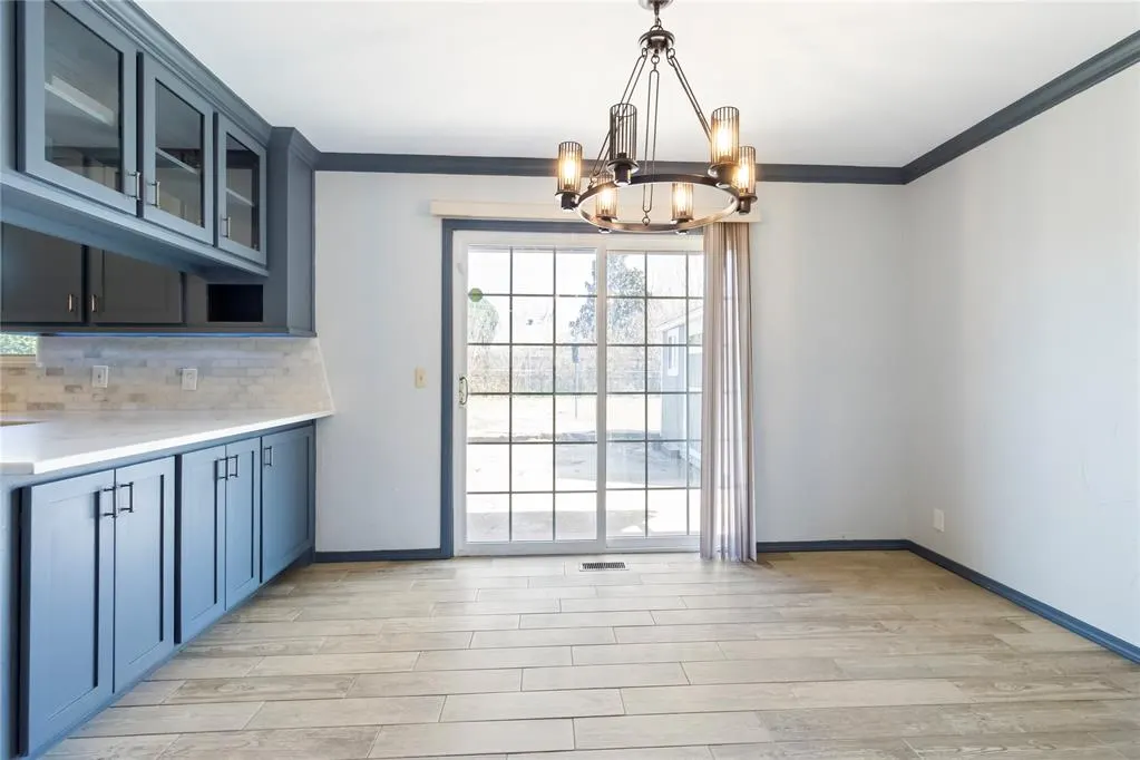 Photo 5 — 216 S Patterson Drive, Moore, OK 73160