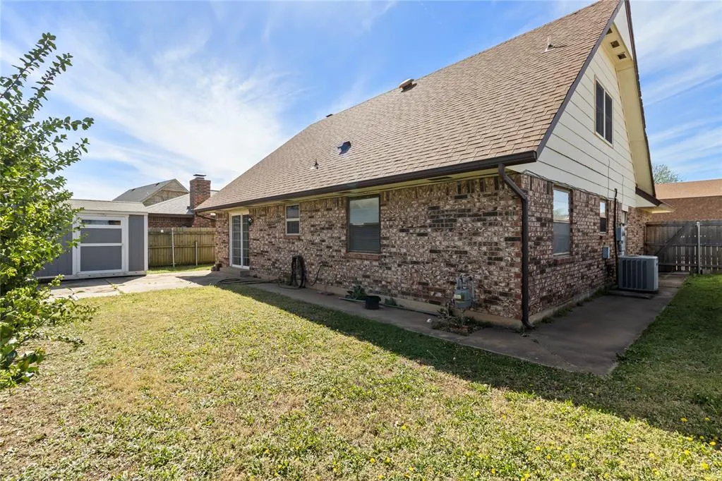 Photo 18 — 216 S Patterson Drive, Moore, OK 73160