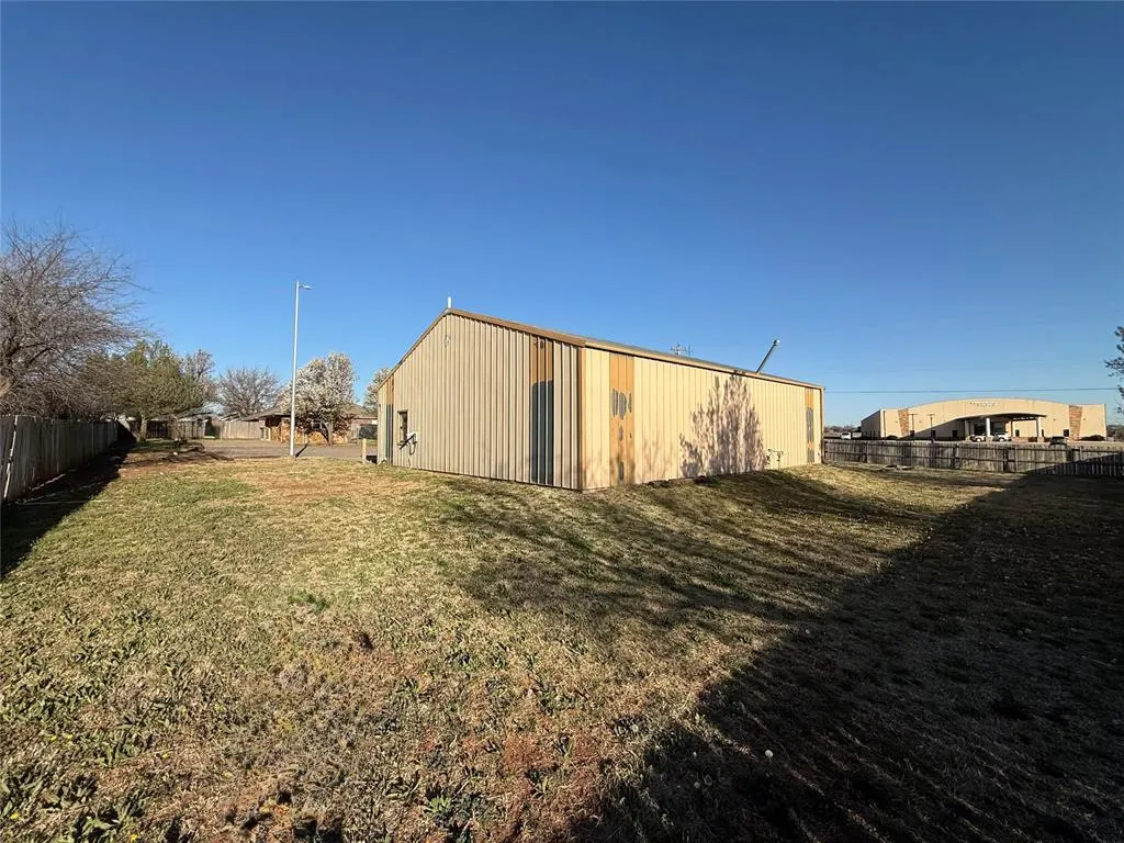 Photo 10 — 612 Edmond Rd NW, Piedmont, OK 73078