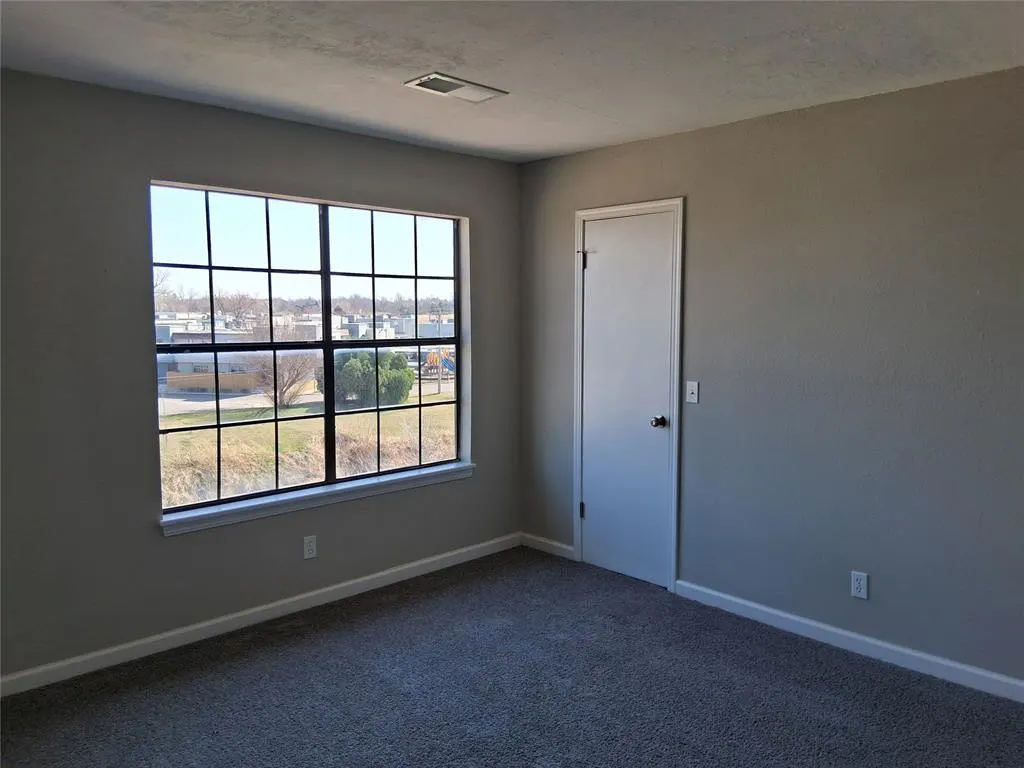 Photo 12 — 816 Two Forty Place, Oklahoma City, OK 73139