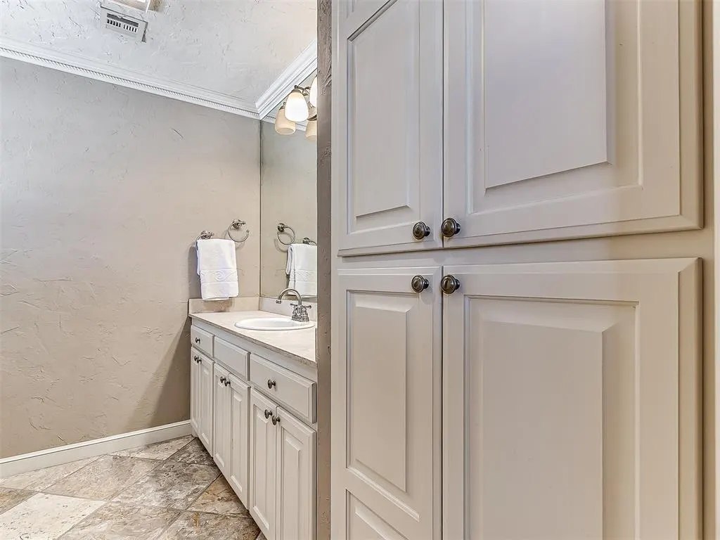 Photo 35 — 7813 Old Hickory Lane, Oklahoma City, OK 73116