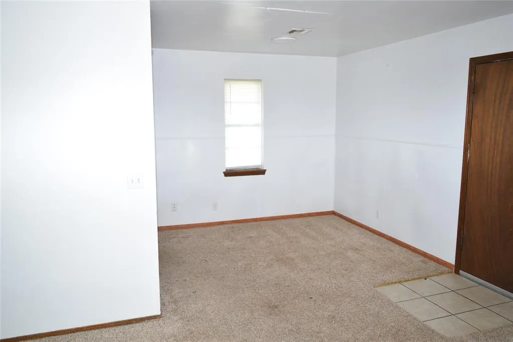 Photo 3 — 612 Nichols Avenue, Tecumseh, OK 74873
