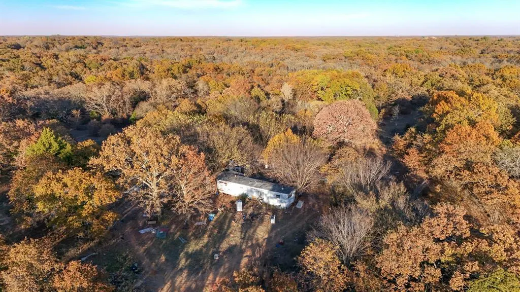 Photo 2 — 26559 White Oaks Lane, Tecumseh, OK 74873